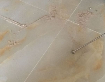 麻栗坡瓷砖空鼓维修公司分享粘合剂选择不当在瓷砖铺贴过程中可能导致以下问题