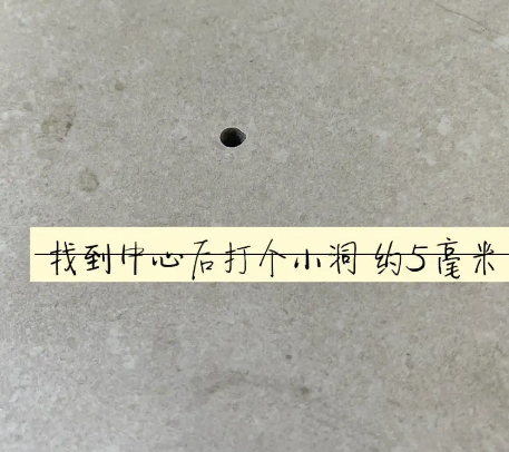 麻栗坡瓷砖空鼓维修公司专业解答在瓷砖铺贴过程中，如果砂料搅拌不均匀，将会带来以下问题
